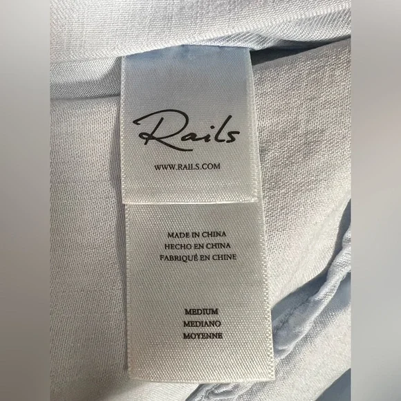 Rails Mariah Light Vintage Blue Lyocell Blouse Smocked Boho Top M - Picture 6 of 8